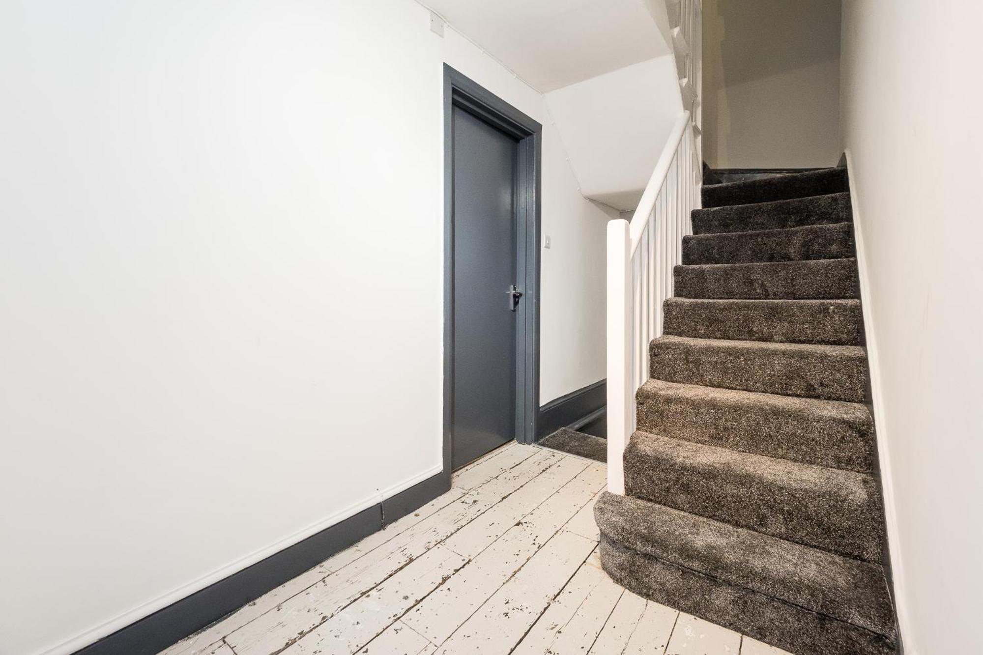 Дом отдыха Spacious 6 Ensuite Bedroom House In Лондон