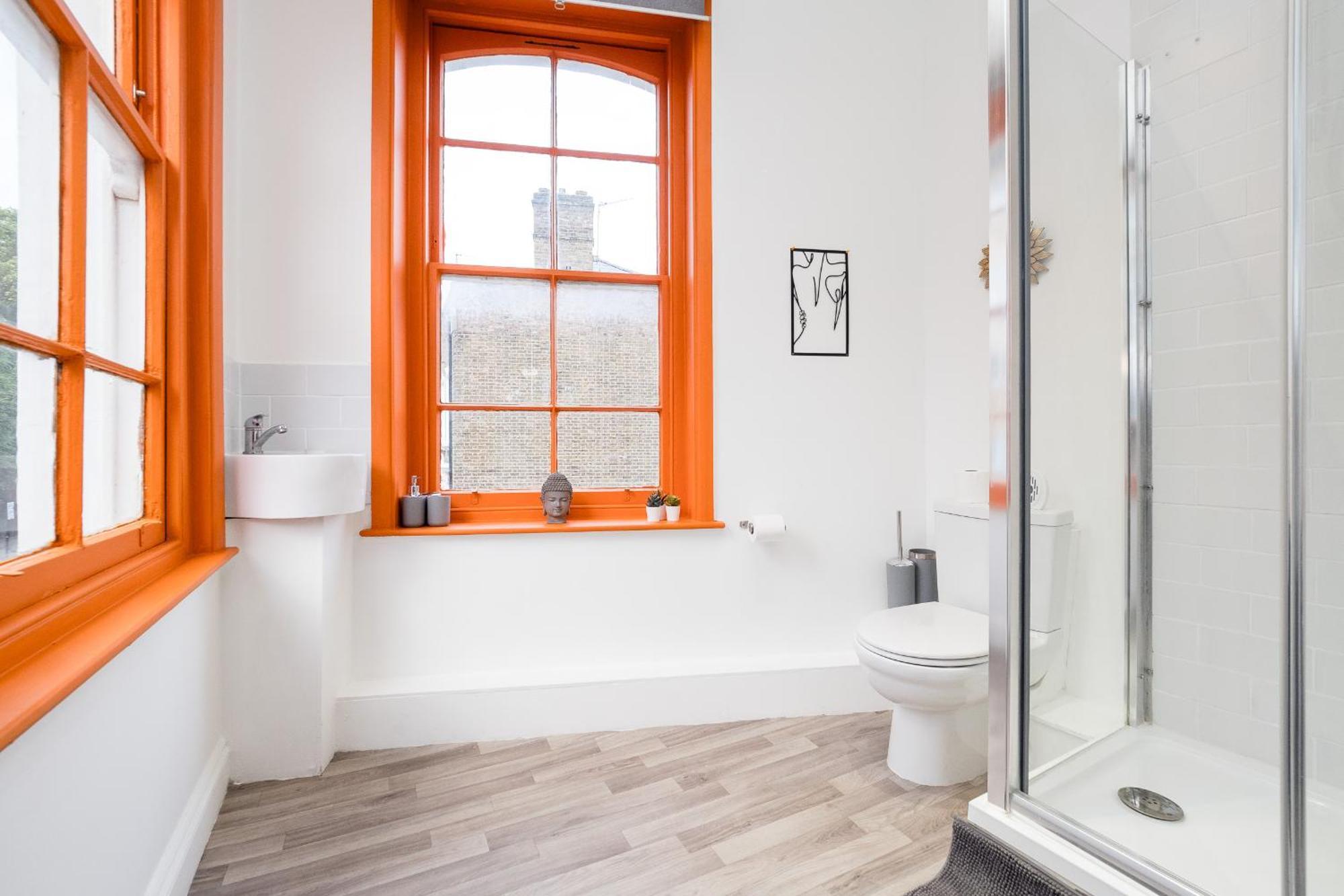 Дом отдыха Spacious 6 Ensuite Bedroom House In